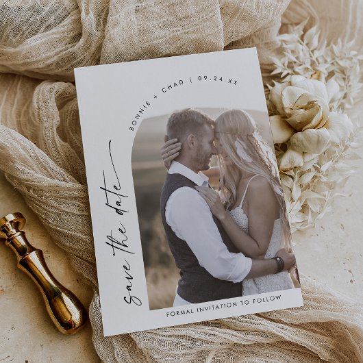 Foto van Modern Boho Arch Save The Date