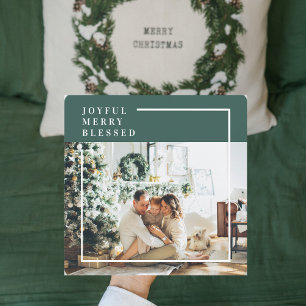 Foto van moderne familie Joyful Merry Blessed