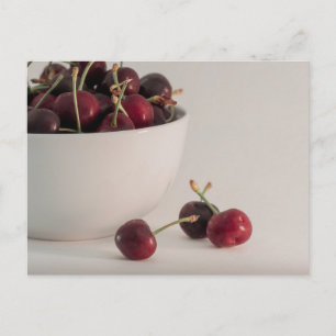 Foto van Red Fresh Cherries Bowl in gedempte tonen Briefkaart
