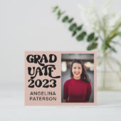 Foto van Retro: zwart en roze Afstuderen partij Uitnodiging Briefkaart (Staand voorkant)