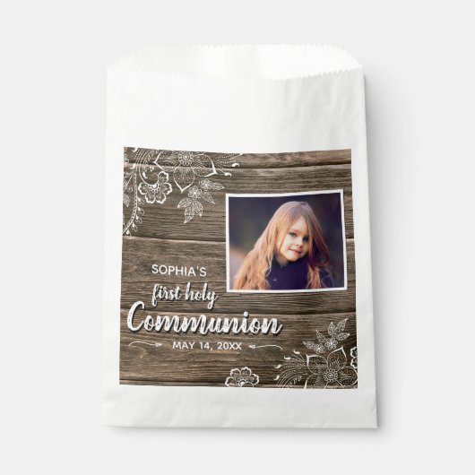 Foto van Rustic Wood Lace First Bedankzakje (Voorkant)