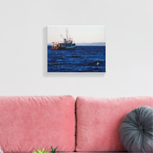 Foto van sleepboot in Mutiny Bay met wijde blauwe