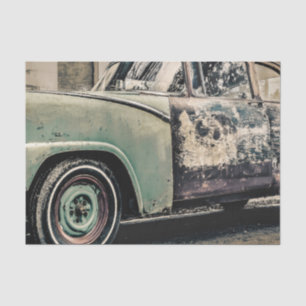 Foto van verlaten oude auto tissuepapier