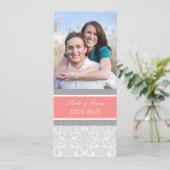 Foto Wedding Invitations Coral Grey Damask Kaart (Staand voorkant)