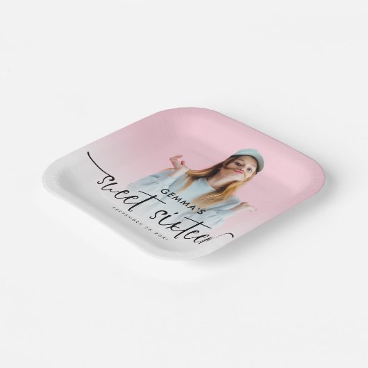 Fotobedekking Naam Datum Manuscript Sweet Sixteen Papieren Bordje (Gebogen)