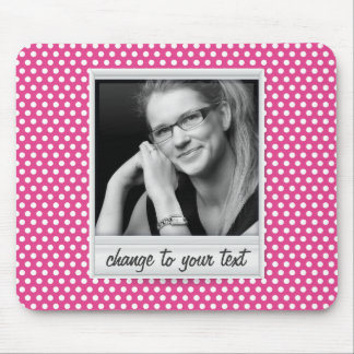 fotobeeld op witte en roze polkadot muismat