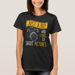 Fotografie een jongen die graag Afbeeldingen fotog T-shirt