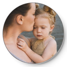 Fotografie van Cute Moeder Dochter Hugs en Kisses