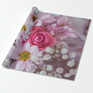 FOTOGRAFIE VAN DE SLOSEUP VAN PINKROSE CADEAUPAPIER