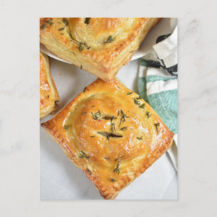 Fotografie van Puff Pastry Savory Hand Pie Briefkaart
