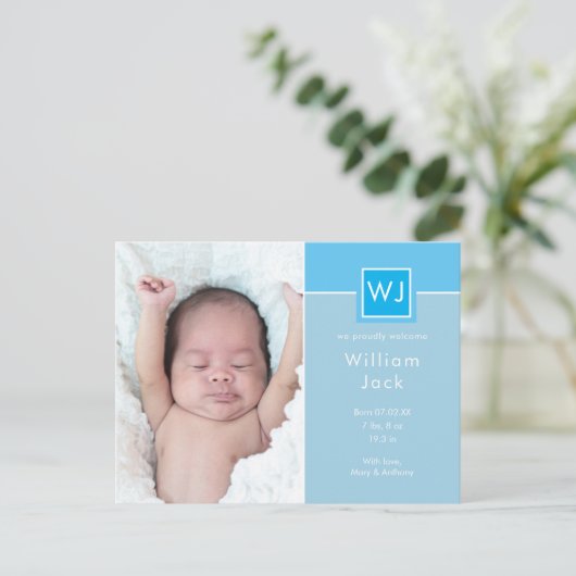 Foto's van babyjongen Blauw Elegant Chic Initiaal Aankondigingskaart (Staand voorkant)