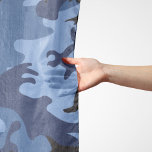 Foulard Camouflage bleu marine, Militaire, Armée<br><div class="desc">Motif camouflage élégant,  élégant et sophistiqué de couleur bleu marine. Un cadeau moderne et branché,  parfait pour les amoureux militaires de votre vie.</div>
