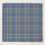 Foulard Clan Plaid Thompson gris bleu Tartan<br><div class="desc">Ajoutez une touche classique et traditionnelle à votre tenue avec ce foulard à chèque bleu gris tartan Clan Thompson plaid. Fait un grand cadeau ou comme un régal pour vous-même. Associez-le à votre garde-robe de dernière génération tout en conservant une grande tradition familiale. Combinez votre nouveau foulard avec notre revêtement...</div>