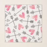 Foulard Coeurs et flèches roses Fashion Scarf<br><div class="desc">Coeurs et flèches roses Fashion Scarf. Belle toute l'année. Bon cadeau pour les autres ou pour vous-même. Éléments correspondants</div>