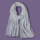 Foulard Elégant bleu vintage gris toile de jouy<br><div class="desc">Vintage bleu gris toile de jouy Écharpe. Améliorez votre garde-robe avec l'élégance intemporelle de toile de jouy design vintage, inspiré par les motifs exquis des scènes roses chaudes françaises. Ces tirages de Toile sophistiqués sont une rage permanente en ce moment, de beaux designs qui apportent beauté naturelle et charme. Cette...</div>