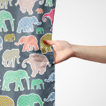 Foulard Eléphants Colorés, Motif Des Eléphants, Zigzag<br><div class="desc">Silhouettes d'éléphant mignonnes,  amusantes et adorables,  de couleurs variées. Un cadeau moderne et tendance,  parfait pour les amoureux d'éléphant dans votre vie.</div>
