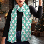 Foulard Festif Turquoise Snowman Motif hiver vacances<br><div class="desc">Découvrez l'esprit de vacances avec cette écharpe d'hiver turquoise et légère, agrémentée d'un adorable motif de bonhomme de neige. Parfait pour ajouter une touche ludique mais festive à votre garde-robe de saison, ce design met en valeur des bonhommes de neige gais contre un arrière - plan turquoise dynamique. Que vous...</div>