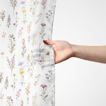 Foulard Fleurs colorées, Fleurs sauvages, Fleurs de Jardin<br><div class="desc">Motif élégante,  élégante et raffinée avec des fleurs sauvages colorés. Un cadeau moderne et tendance,  parfait pour les amateurs de design floral dans votre vie.</div>