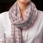 Foulard Fleurs et faces chic rose<br><div class="desc">Faites une déclaration avec ces fleurs imprimées sur mesure et visages foulard motif en tissu de chiffon léger,  long de 10" x 45".</div>