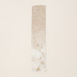 Foulard Glamorous Gold White Glitter ombre<br><div class="desc">Ce design élégant et girly est parfait pour la fashionista branchée et élégante. Il présente un faux dégradé brillant de parties scintillant d'or imprimé sur un arrière - plan motif en or et en pierre de marbre blanc. C'est glamour, chic, luxueux, moderne et classe. ***REMARQUE IMPORTANTE DE CONCEPTION : Pour...</div>