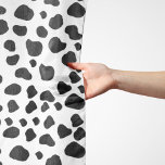 Foulard Impression De Vache, Motif De Vache, Spots De Vach<br><div class="desc">Motif de vache élégante,  chic et sophistiquée dans les tons noir et blanc. Un cadeau moderne et branché,  parfait pour l'amant poster de animal de votre vie.</div>