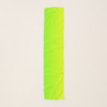 Foulard La couleur jaune verte et au néon au néon d'ombre<br><div class="desc">Le jaune au néon de soleil lumineux se fane dans une tache floue d'ombre avec le vert au néon pour un éclair d'éclat et de lumière</div>