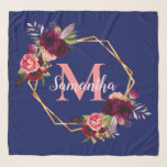 Foulard Monographie des flancs géométriques bleu marine<br><div class="desc">Un arrière - plan bleu marine chic. Un cadre géométrique en faux or décoré de fleurs aquarellées, de roses en plumes bordeaux et roses et boho. Modèles pour Votre nom et lettre monogramme. Le nom en rose est écrit avec un script de style moderne et tendance écrit à la main....</div>