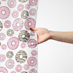 Foulard Motif De Donuts, Donuts Roses, Donuts Blancs<br><div class="desc">Joli,  amusant et adorable motif avec beignets rose et blanc. Un cadeau moderne et branché,  parfait pour l'amoureux des beignes dans votre vie.</div>