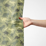 Foulard Motif Dinosaure, Silhouette Dinosaure, Dino Vert<br><div class="desc">Joli,  amusant et adorable motif avec des silhouettes de dinosaures jaune et vert. Un cadeau moderne et tendance,  parfait pour les amateurs de dinosaures dans votre vie.</div>