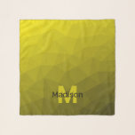 Foulard Motif en maille géométrique gris foncé jaune<br><div class="desc">Monogramme Personnalisez avec votre initiale et votre nom personnalisés. Motif de maillage géométrique dégradé d'or jaune. Triangle maillage géométrique avec dégradé noir foncé jaune clair. motif,  ombre,  maillage,  triangles,  géométrie,  géométrique,  dégradé,  cool,  triangle,  lumineux,  motif,  numérique,  jaune,  or,  noir</div>