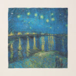 Foulard Vincent Van Gogh Starry Night Over the Rhone<br><div class="desc">Le chef-d'oeuvre Van Gogh Starry Night - Un tableau de Vincent Van Gogh,  Starry Night Over the Rhone,  montre une nuit remplie d'étoiles,  et un pont. Peint à Arles France la nuit,  peint en 1888.</div>