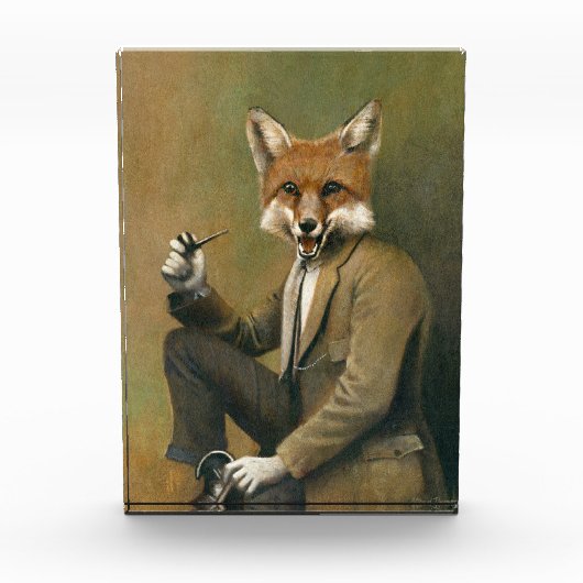 Fox de cru dans un bloc de photo de costume (Devant)