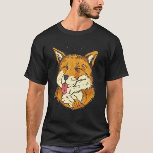 Fox licking his mitts t-shirt (Voorkant)