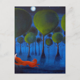 Fox loopt 's nachts in Woodland. Briefkaart