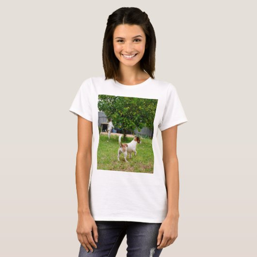 Fox Terrier springt in een boom, T-shirt (Voorkant volledig)
