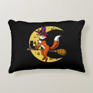 Fox Witch RIding a Broom Funny Halloween Animal Accent Kussen