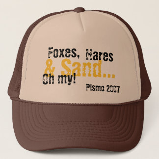Foxes, Hares, Pismo 2007, en Sand... Trucker Pet