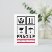Fragile handvat met ontwerp van grafisch etiket vo briefkaart (Staand voorkant)