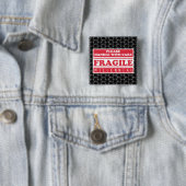 Fragile Millenniumverpakking, handig met handtas Vierkante Button 5,1 Cm (In situ)