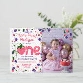 Fraise BerrySweet PREMIER anniversaire Invitation (Debout devant)