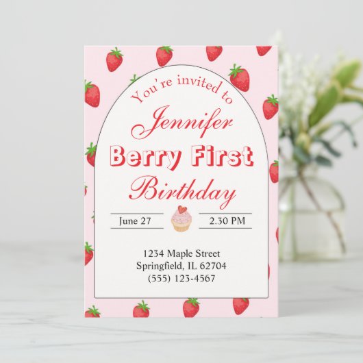 Fraise première invitation anniversaire Berry (Debout devant)