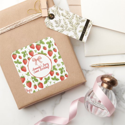 Fraise Sweet Anniversaire - Sticker Carré (Cadeaux)