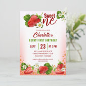 Fraise Sweet ONE First Birthday Invitation (Debout devant)