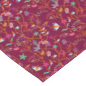 Framboise Rouge Boho Branches à fleurs Nappe (Angle)