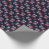 Frambozen, Bramen, Bladeren op Marineblauw Cadeaupapier (Hoek)