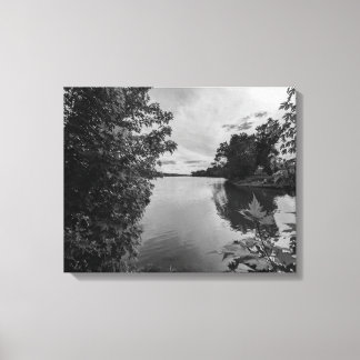 Framed in Stillness Canvas Afdruk