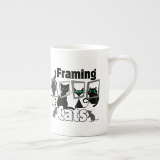 Framing Cats.w Porselein Kop