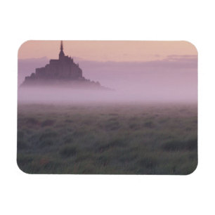 FRANKRIJK, Normandië Mont St. Michel. Ochtendmist Magneet