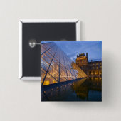 Frankrijk, Parijs. Het Louvre bij schemering. Kred Vierkante Button 5,1 Cm (Voorkant /achterkant)