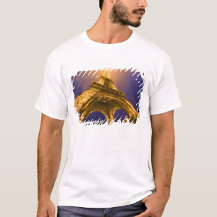 Frankrijk, Parijs. Naar boven kijkend vanaf de voe T-shirt